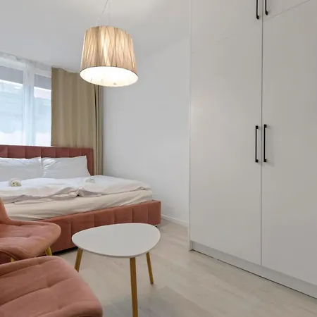 Lam Pink - Jacuzzi - Ac - Ps4