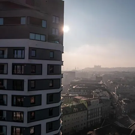 Lam Pink - Jacuzzi - Ac - Ps4