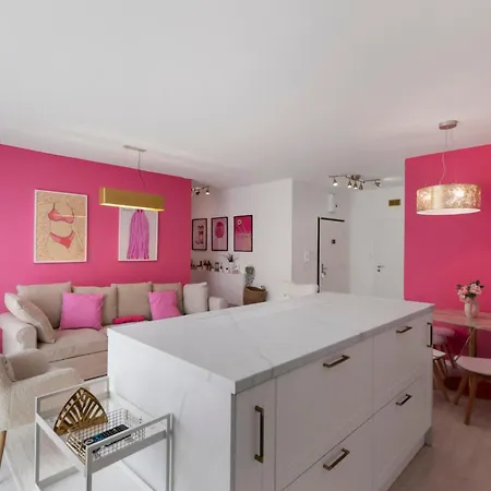 Apartment Lam Pink - Jacuzzi - Ac - Ps4 *